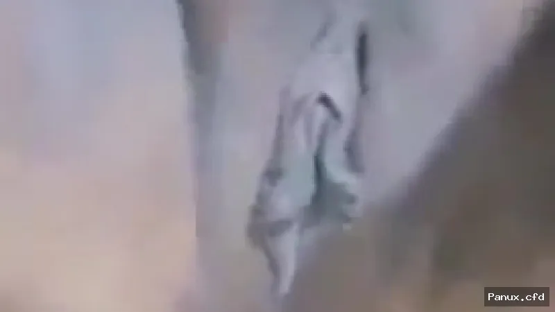 Housewife aunty playing with pussy in video call
