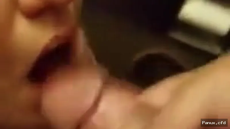 The office mistress took cum in her mouth in the toilet